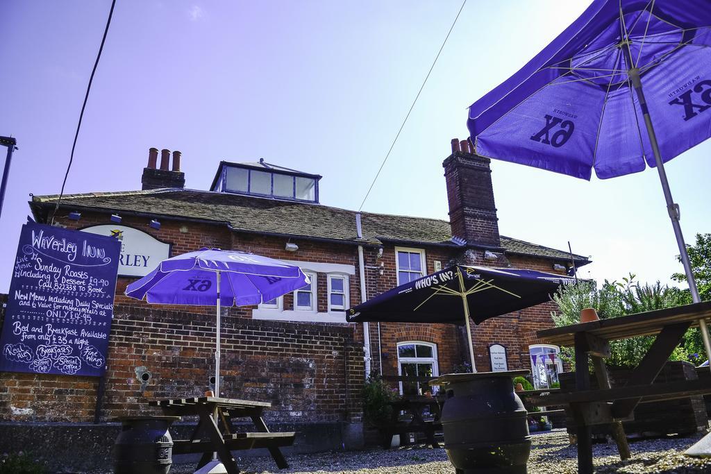 Waverley Inn ニューポート エクステリア 写真