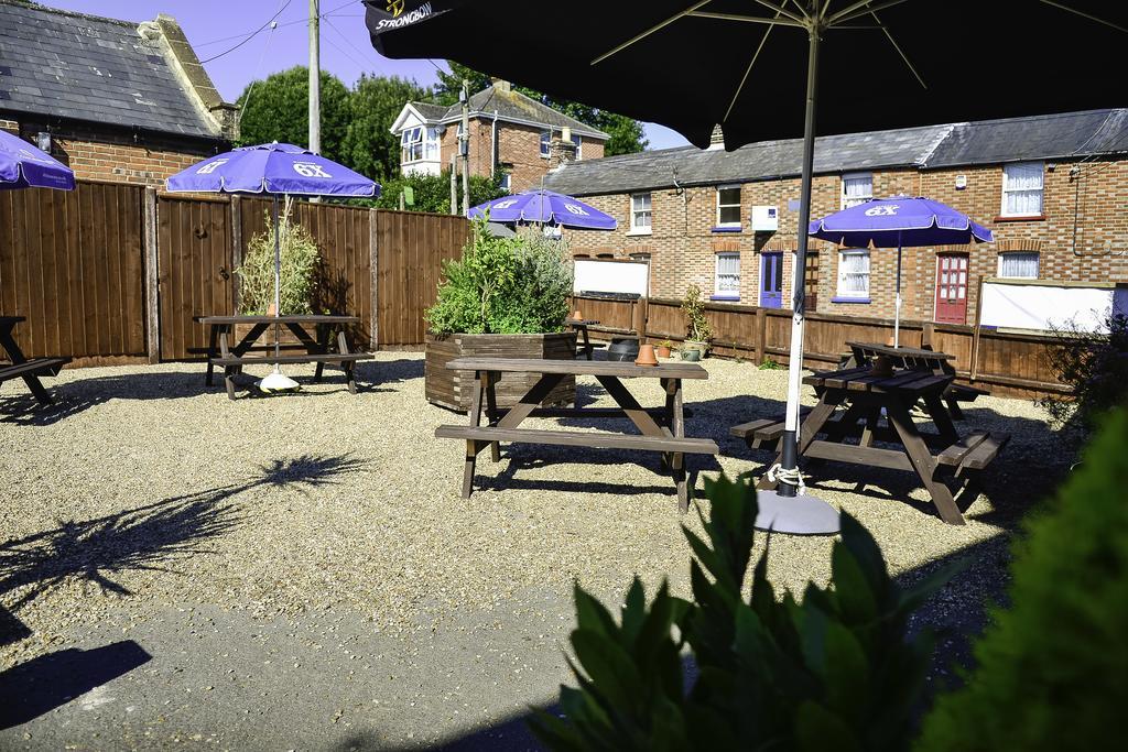 Waverley Inn ニューポート エクステリア 写真